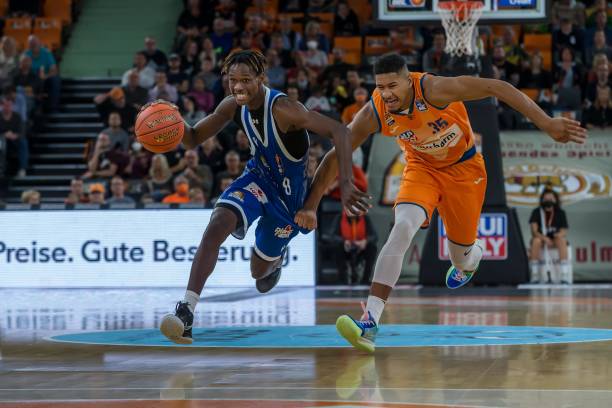 他在高位手 他在高位手